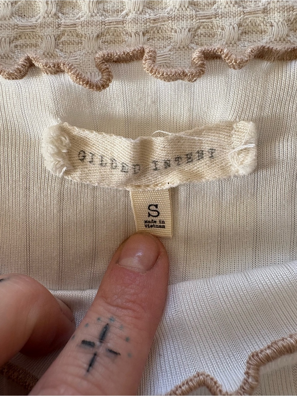 Gilded Intent Contrast Trim Mock Neck Ribbed Long-Sleeve Tee - Ivory Sz S - Picture 5 of 11
